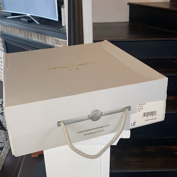 Marc Fisher LTD Grazie new year bootie - Picture 9 of 11